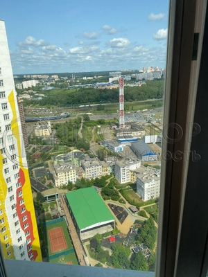 Продам трехкомнатную (3-комн.) квартиру, Авангардная ул, 10, Красногорск г