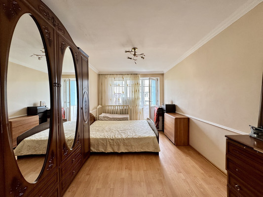 Продам двухкомнатную (2-комн.) квартиру, 9 Мая ул, 14к3, Нальчик г