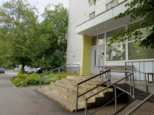 Продам трехкомнатную (3-комн.) квартиру, Алтуфьевское ш, 85кА, Москва г