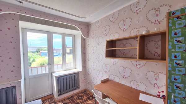 Продам трехкомнатную (3-комн.) квартиру, Крымская ул, 6, Ишим г