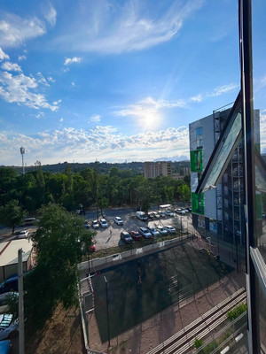 Продам трехкомнатную (3-комн.) квартиру, Беспалова ул, 110кв, Симферополь г