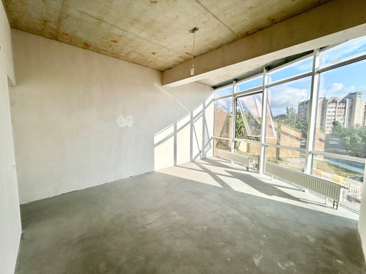 Продам трехкомнатную (3-комн.) квартиру, Беспалова ул, 110кв, Симферополь г
