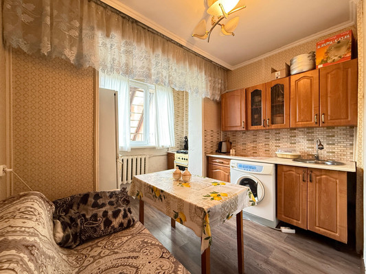 Продам однокомнатную (1-комн.) квартиру, Ю.А.Гагарина ул, 18к2, Нальчик г