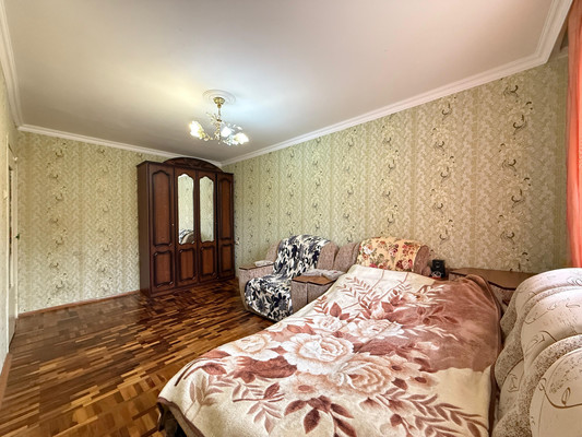 Продам однокомнатную (1-комн.) квартиру, Ю.А.Гагарина ул, 18к2, Нальчик г