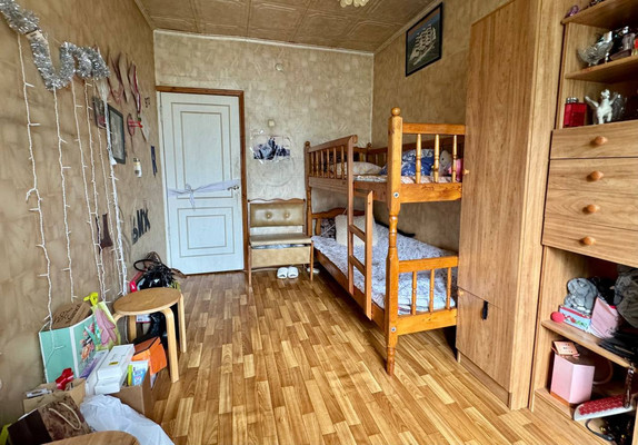 Продам трехкомнатную (3-комн.) квартиру, Красногорская ул, 20, Люберцы г