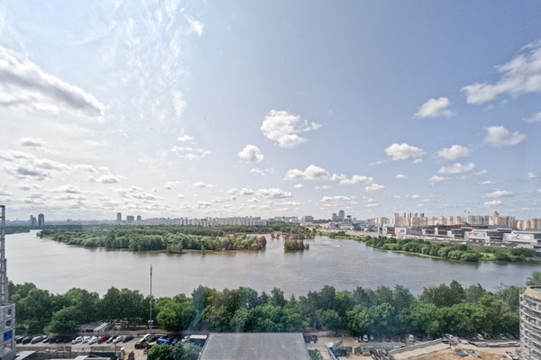 Продам трехкомнатную (3-комн.) квартиру, Волоколамское ш, 95/2к3, Москва г
