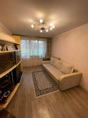 Продам двухкомнатную (2-комн.) квартиру, Крыленко ул, 35, Санкт-Петербург г