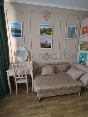 Продам трехкомнатную (3-комн.) квартиру, Родники мкр, 2, Знамя Октября п