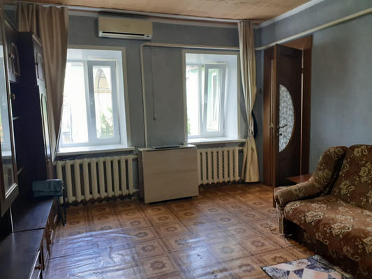 Продам двухкомнатную (2-комн.) квартиру, Фабричный спуск, 6, Симферополь г