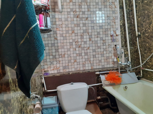 Продам двухкомнатную (2-комн.) квартиру, Фабричный спуск, 6, Симферополь г