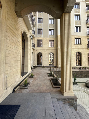 Продам трехкомнатную (3-комн.) квартиру, Ленина пр-кт, 1кД, Нальчик г