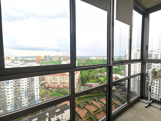 Продам однокомнатную (1-комн.) квартиру, Скандинавский проезд, 4к1, Мурино п