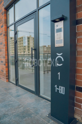 Продам однокомнатную (1-комн.) квартиру, Шовгенова ул, 1, Майкоп г