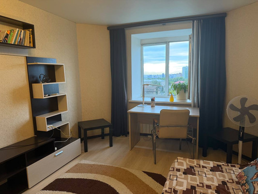 Продам однокомнатную (1-комн.) квартиру, Космонавтов ул, 6А, Казань г