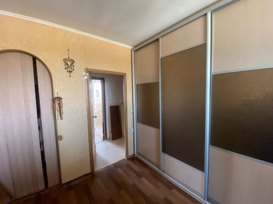 Продам трехкомнатную (3-комн.) квартиру, 23-й км Рязанского (Птицефабрика мкр.) ш, 28, Томилино рп