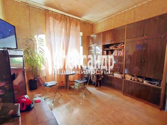 Продам трехкомнатную (3-комн.) квартиру, Ленина пр-кт, 20, Выборг г