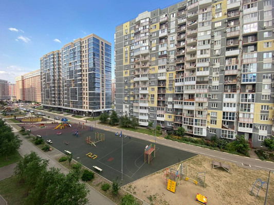 Продам двухкомнатную (2-комн.) квартиру, Западный Обход ул, 39/1к5, Краснодар г