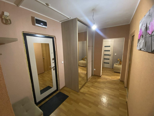 Продам двухкомнатную (2-комн.) квартиру, Западный Обход ул, 39/1к5, Краснодар г