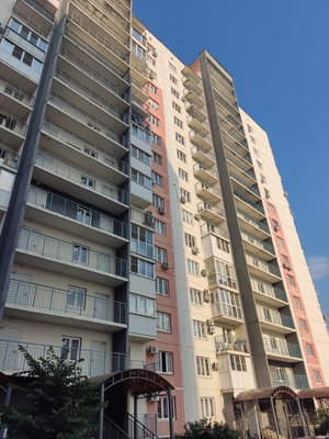 Продам двухкомнатную (2-комн.) квартиру, Западный Обход ул, 39/1к5, Краснодар г