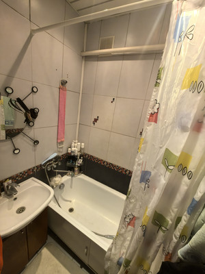 Продам трехкомнатную (3-комн.) квартиру, Большевистский пер, 2А, Дмитров г