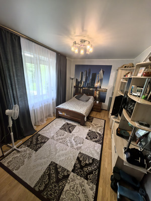 Продам трехкомнатную (3-комн.) квартиру, Большевистский пер, 2А, Дмитров г