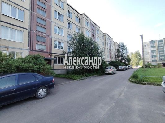 Продам двухкомнатную (2-комн.) квартиру, 42, Торфяное п