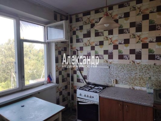 Продам двухкомнатную (2-комн.) квартиру, 42, Торфяное п