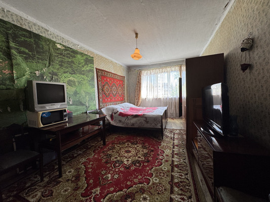 Продам двухкомнатную (2-комн.) квартиру, Киевская ул, 124, Симферополь г