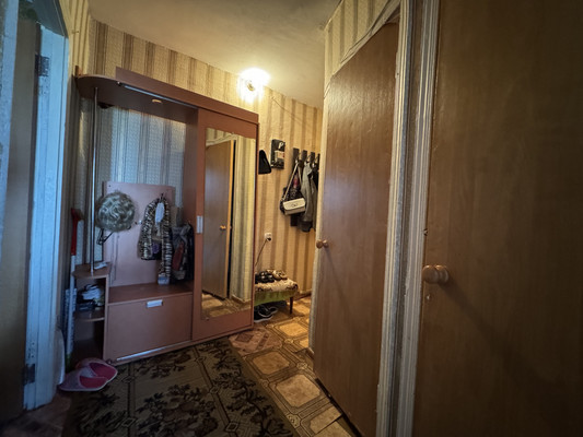 Продам двухкомнатную (2-комн.) квартиру, Киевская ул, 124, Симферополь г