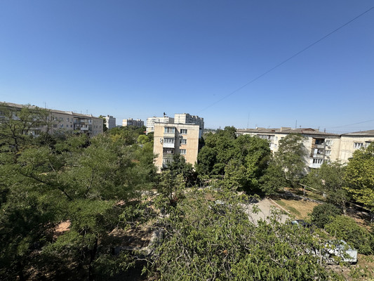 Продам двухкомнатную (2-комн.) квартиру, Киевская ул, 124, Симферополь г