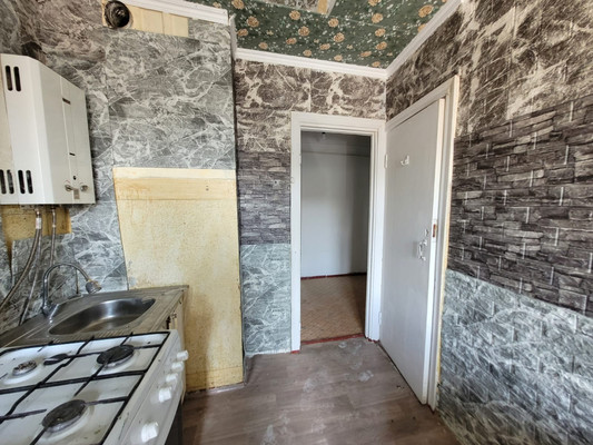 Продам трехкомнатную (3-комн.) квартиру, Фрунзе ул, 9к3, Баксан г