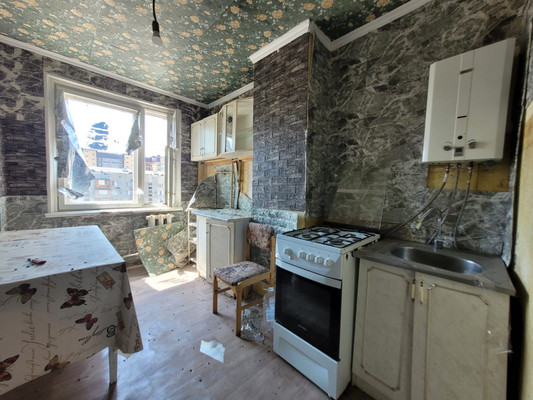 Продам трехкомнатную (3-комн.) квартиру, Фрунзе ул, 9к3, Баксан г