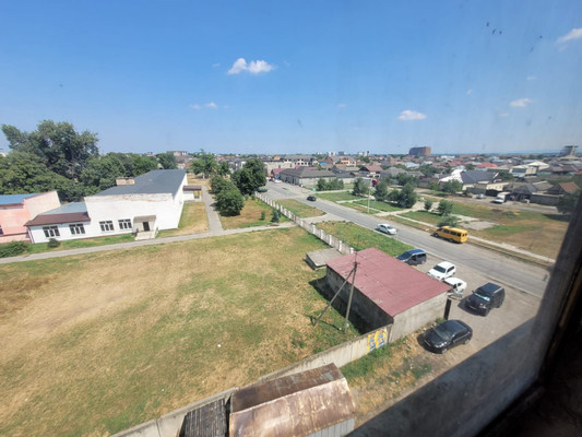 Продам трехкомнатную (3-комн.) квартиру, Фрунзе ул, 9к3, Баксан г