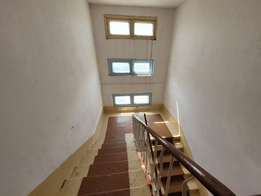 Продам трехкомнатную (3-комн.) квартиру, Фрунзе ул, 9к3, Баксан г