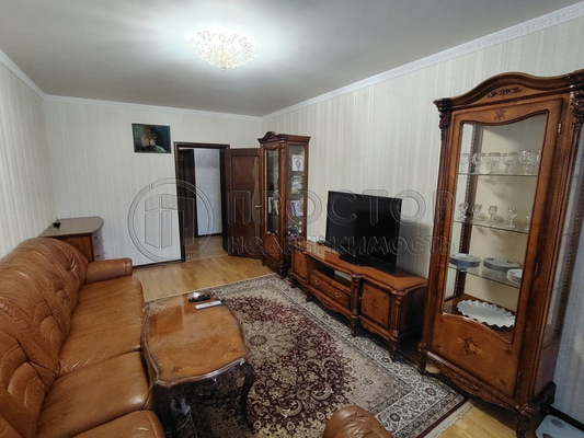 Продам трехкомнатную (3-комн.) квартиру, Ленинградский пр-кт, 45к3, Москва г