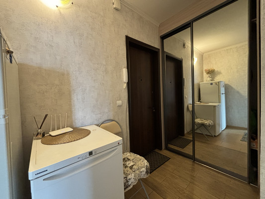 Продам однокомнатную (1-комн.) квартиру, Гурьевский проезд, 29к1, Москва г