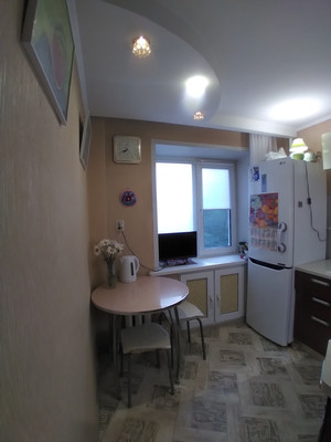 Продам двухкомнатную (2-комн.) квартиру, Кулакова ул, 8, Пенза г