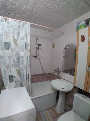 Продам двухкомнатную (2-комн.) квартиру, Кулакова ул, 8, Пенза г