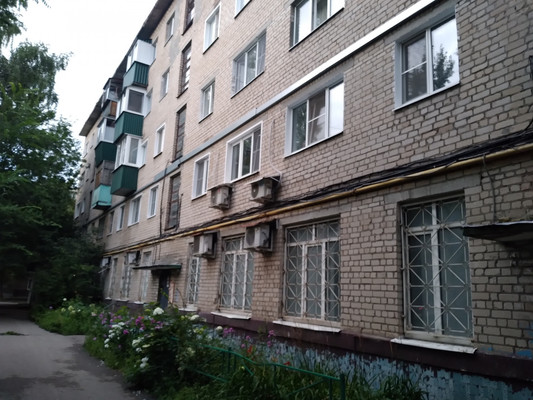 Продам двухкомнатную (2-комн.) квартиру, Кулакова ул, 8, Пенза г