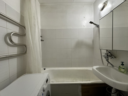 Продам двухкомнатную (2-комн.) квартиру, Дмитровка Б. ул, 2, Москва г