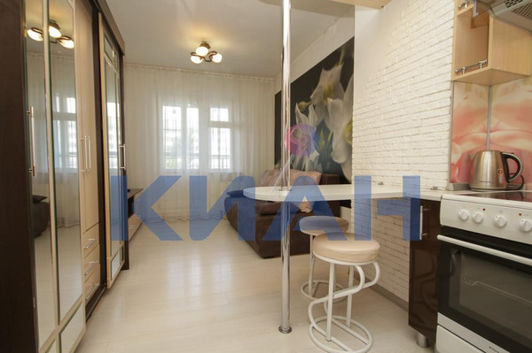 Продам однокомнатную (1-комн.) квартиру, Калинина ул, 15, Красноярск г