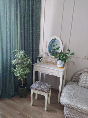Продам трехкомнатную (3-комн.) квартиру, Родники мкр, 2, Знамя Октября п