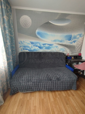 Продам трехкомнатную (3-комн.) квартиру, Родники мкр, 2, Знамя Октября п