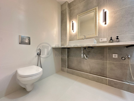 Продам трехкомнатную (3-комн.) квартиру, Нахимовский пр-кт, 31к3, Москва г