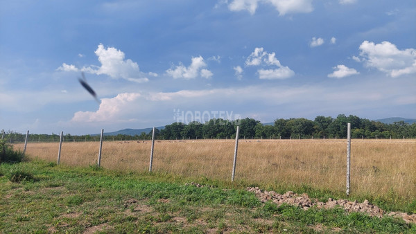 Продам участок 5 соток, ИЖС, им. Алексея Губарева ул, 9, Хадыженск г, 0 км от города
