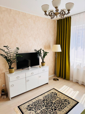 Продам двухкомнатную (2-комн.) квартиру, академика Северина (Мирный мкр.) ул, 7к1, Мирный п