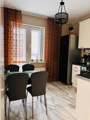 Продам двухкомнатную (2-комн.) квартиру, академика Северина (Мирный мкр.) ул, 7к1, Мирный п