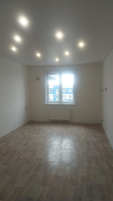 Продам двухкомнатную (2-комн.) квартиру, Топкинская ул, 77/3, Иркутск г