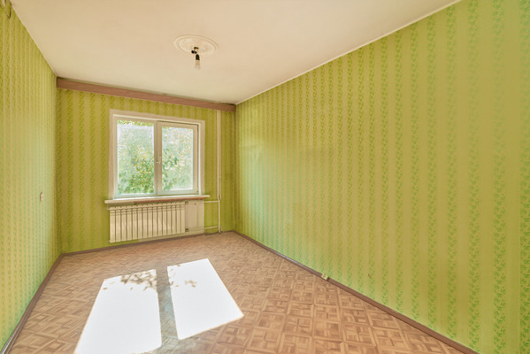 Продам трехкомнатную (3-комн.) квартиру, Партизанская ул, 101, Иркутск г