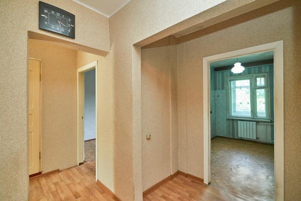 Продам трехкомнатную (3-комн.) квартиру, Партизанская ул, 101, Иркутск г